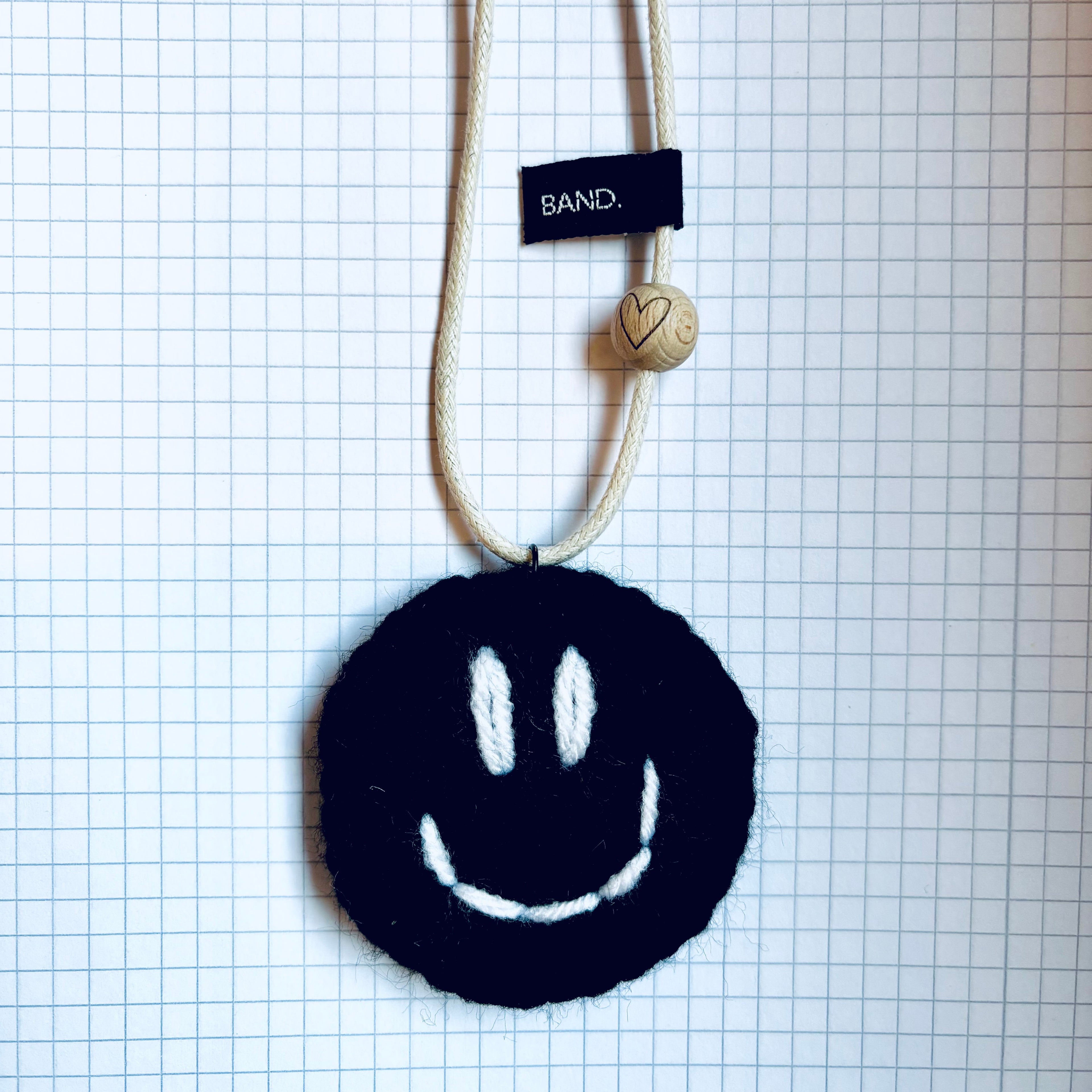 necklaceBAND. HAPPY TO GO